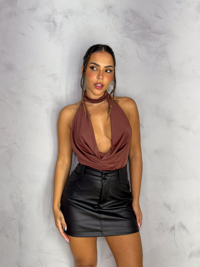 Short saia couro